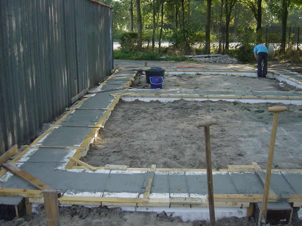Betonstorten 23 september 2005 023